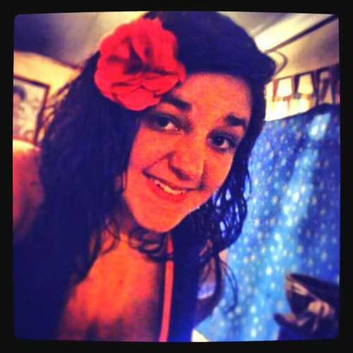 My name is Ashley Glaze I'm still in high school and i like to have fun. I'm cool and nice, but i dislike white guys! I am white tho!!