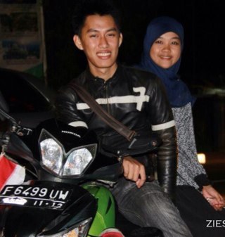 berusaha, berdoa, dan meminta doa kepada orang tua adalah hal utama untuk menuju kesuksesan...
i will be a moeslm doctor,,amienn