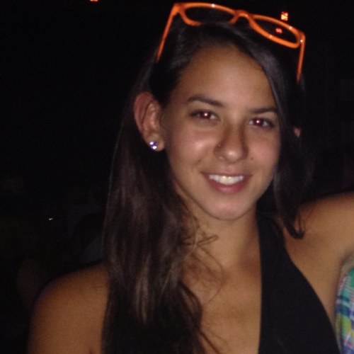 jazziefizzz's profile picture. the life of Jazmin just isn't that glamourous. http://t.co/IuMxUd9scY