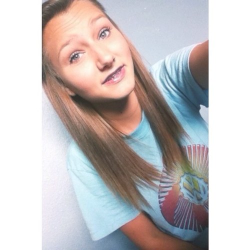 Instagram : allysonrgeorge
YouTube : Allysonn Georgee 
 Subcribe to me   
Once I rech 500 Subbies, I'll upload my forst video!! Message me video request (: