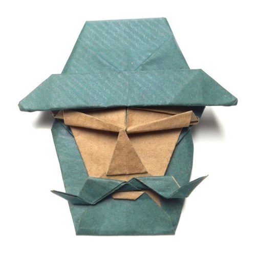 somisolis's profile picture. Màs extraño que la ficción, plegador irremediable de origami