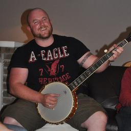 Season ticket holder and fan of the mighty THFC, good music and a decent pint of Guiness!!