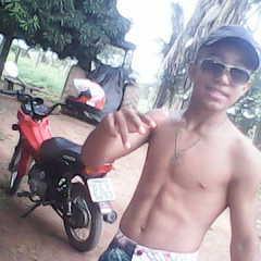 Buscando a felicidade onde poucos acreditam ter.