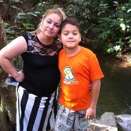 Sou cristã,mae de dois filhos abençoados,gosto muito do direito,DEUS faz totalmente parte da minha vida.