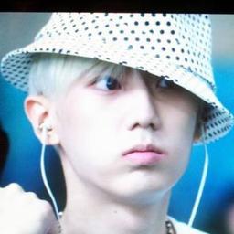 ผมฮยอนซึงนะ รู้จักมั้ย แหนะๆ ไม่รู้จักล่ะสิ ฟอลมาทำความรู้จักกันนะ *ยิ้มหวาน*