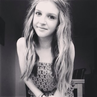 FOLLOW MY NEW ACCOUNT- chlothexton