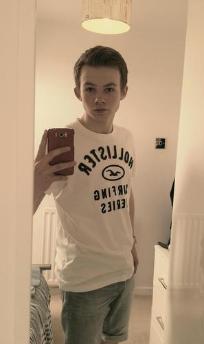 AUsher186's profile picture. 