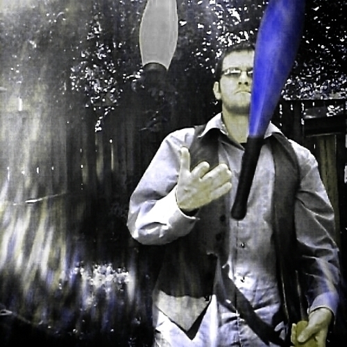 jugglingSuits's profile picture. I'm a juggler that suited up and I'm awesome.... true story.