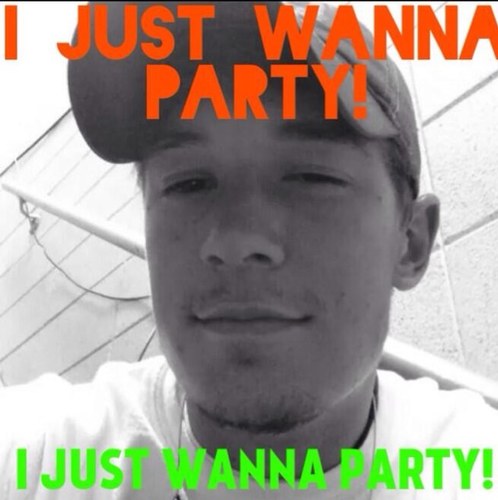 Just a girl supporting the amazing, cute, funny, Vine famous Josh Clark! Follow me if you just wanna party! (: