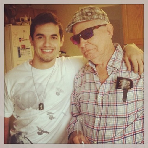 EBarriera's profile picture. Rican/Dominican, 21 UD, art is what i do  #teamiphone5S follow back!