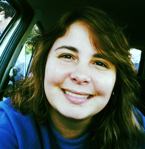 Um sorriso custa pouco e vale muito.