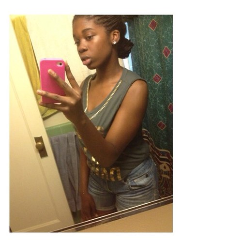 Singing, my passion Aries thoe♈ African American and Irish T.D.E/Black Hippy❤❤ B-Day April 16 Kik: ITZJUSTiiNE R&B/Soul/PBR&B
