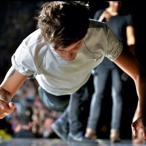 1/5 one direction live the moment because the rest is uncertain Follow @12_razo @crazymofo17002