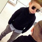 cjsfHenry's profile picture. Hola a todos me llamo henry y tengo 11 años y me gusta el futbol y soy un buen amigo asi que el que quiera aser mi amigo Lo acepto asi que siganme y te sigo oK