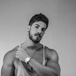 Ledes Diaz, productor,compositor y cantante de R&B y Rap Music. Nuevo fichaje de la compañia @LTGlobalMusic