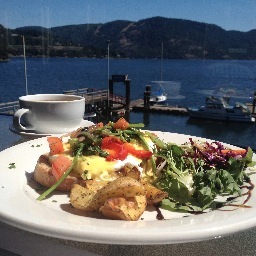 Waterfront restaurant and bakery in Maple Bay, BC. Serving a delicious selection of all day breakfast, lunch and dinner menu items. Organic coffee & espresso.