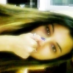 você é uma gata e te quero sempre do meu lado haha :33 b. @berbonella  / pra sempre ctg pretinha s2 p . carolisss