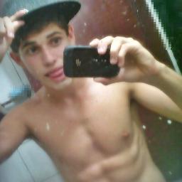 Não espere incentivo dos outros. O primeiro a acreditar no seu sonho tem que ser você . BELIEVE FOREVER = ACREDITAR SEMPRE.