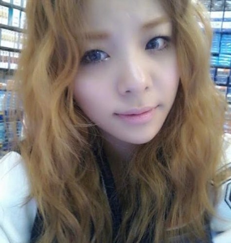 firstviewZ's profile picture. THIS IS ME