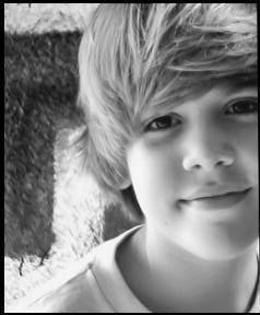 Hey Dude! Theo Cavalcanti aqui. ;DD ! Vamos comer pizza por que faz bem (y) ' . -