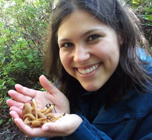 Microbial ecologist. Fungal ecology PhD. Mushroom enthusiast :) Assistant Prof in Microbiology and Plant Pathology at UC Riverside. She/her.