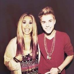 Bio é vida ,então @ddlovato and @justinbieber