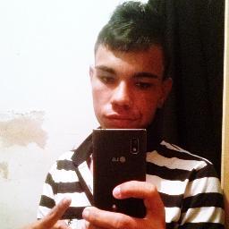 Prazer Allan Silvaa , Sou Ciumento Bobo Alegre e Tbm Um Pouco Carente Curto @conecrewdir #Projota Strike Quer Saber mais Da follow - me . ~ S.O.D.M.G ~