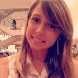 17 anos, mineira, vascaína, tímida e as vezes chata. Viciada em chocolate, música, TV, internet, Taylor Momsen e Demi Lovato. http://t.co/PvAfviwQ