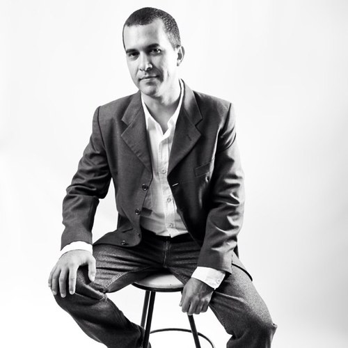 Architect, borned in Venezuela, living in Perth - WA, I love nature, architecture, arts, technology and music