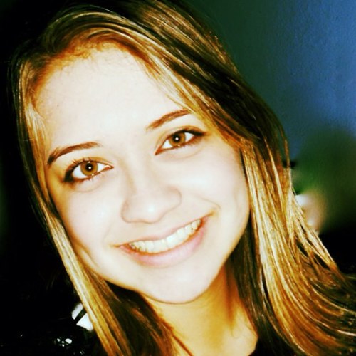 Meu Pai me disse que eu era uma Princesa e meu Pai não mente!! 
... a qual Deus, QUE NÃO PODE MENTIR ... Tito 1:2b