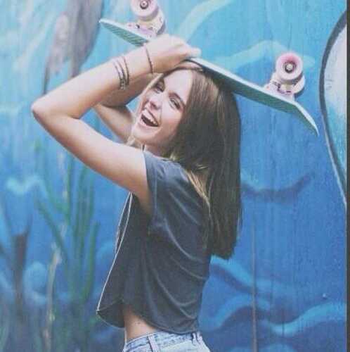 i'm just the twin of Acacia but, much cuter.