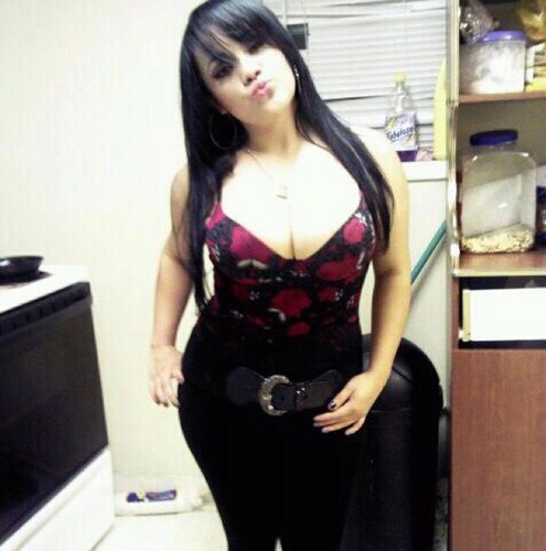 isela_g5's profile picture. 