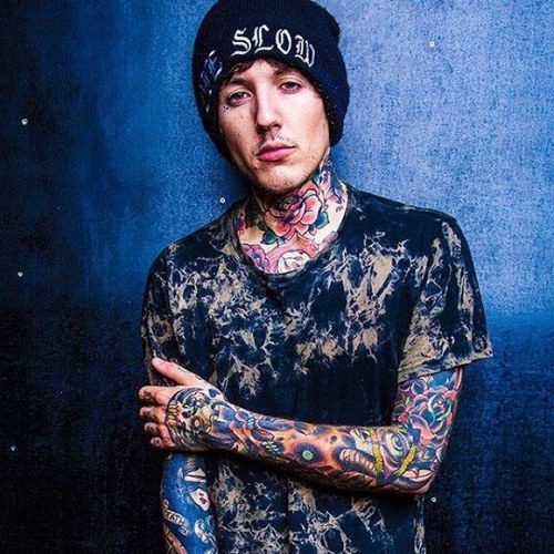 b4ndlyrics4's profile picture. No