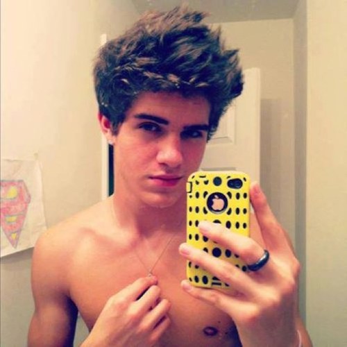 Hey im Alpha Shayn, mated to @Ari_is_here_ yeah so thats it.. ~Teenaged.!~