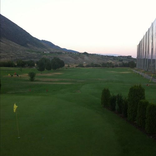 Great food, great golf, great people! A 9 hole golf course just out of downtown Kamloops. Come on down and join us! Full practice range facility as well!