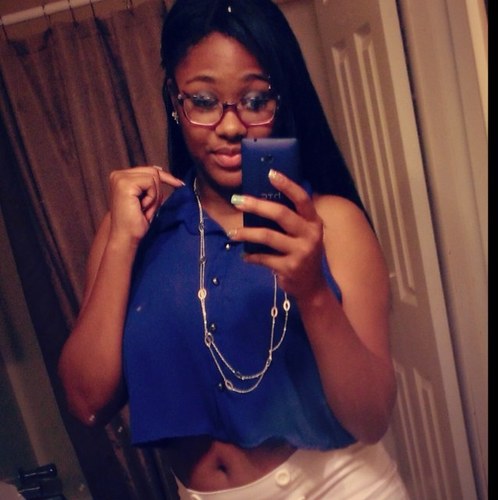 Valencia iz tha name. Class 2k12.! Winter babie #Team 90s babie:P #Team brown skin! #Team Freak! #Team Taken! #Team Cutie! #Team Android! #Team Chris Brown! :D