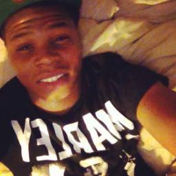 Imma Junior, Single, #Ballforlife and Im living my life giving out dreams ^_^