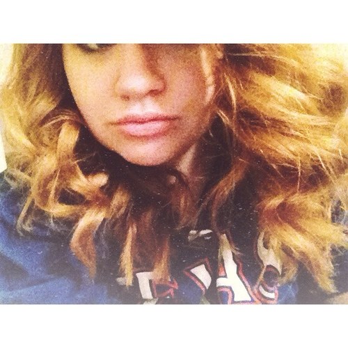 ❀✿ just a teen girl with red hair ❀✿
#followback