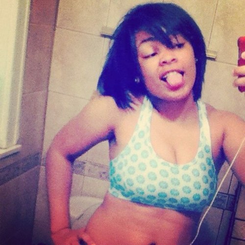 Ima bad ass ; fuckk bitches get money ! ; ) * Im Fucking w , cha nigga follow Me bitches , Dm me thots & ( Rip Lild ) & Wip Beion Missing YAL Niggas *