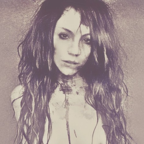 HMFIC. Guns. Cat Mommy. Music. Suicide Girls. Photography. One day at a time.