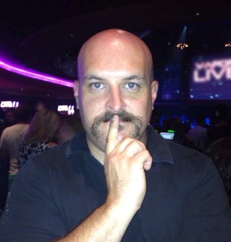 jiggityJOG's profile picture. Firefighter, computer geek & general technophile as well as amateur prestidigitator & procrastinator. Proud dog daddy to @nakedbellybeast & other fur family.