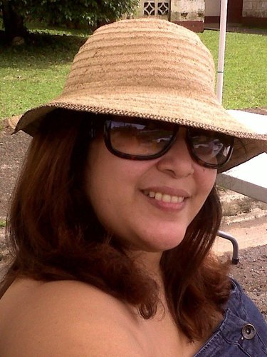 Soy una chica super alegre,cariñosa que le da gracias a Dios por todas las cosa linda que me da me gusta me encanta el teatro .
