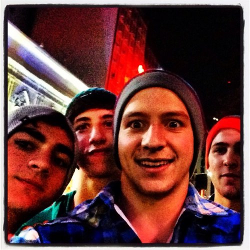 agusortas13's profile picture. Por que yo tambien espero q a Sturla le crezcan pelos en la axila