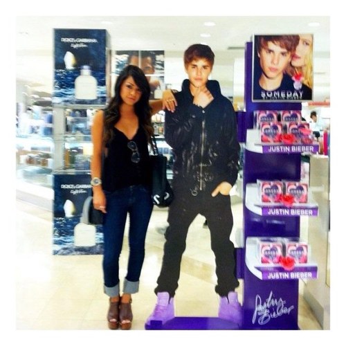 Justin Bieber Fan, I love all beliebers!