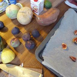 Some simple recipes to get you started to cook or simply delight your guests :) All recipes on http://t.co/hjbrinmp1y