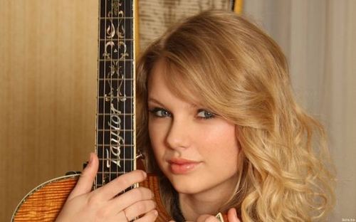 Hi! We're swifties form Indonesia. We share facts, pics, games, quizes, etc. Click the follow button, please :) one swifties here♥