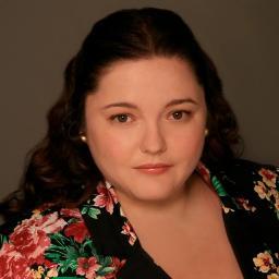 Digital & SM Specialist, Dance-fanatic, book-lover, semi-foodie, best-aunt-evah, reluctant politico. Opinions are my own.