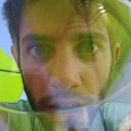 Entré a estudiar Ingeniería Informática hace ya mucho, era joven e inexperto, pero ya sé que de mayor seré un buen sexador de pollos...