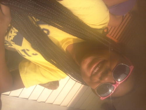 Thiss GIRL: Is ahhh Yelloww Babbieee! F0llow ME :)