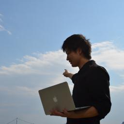 IT起業して1年、時間とお金の自由を手にして楽しく過ごしてます♪